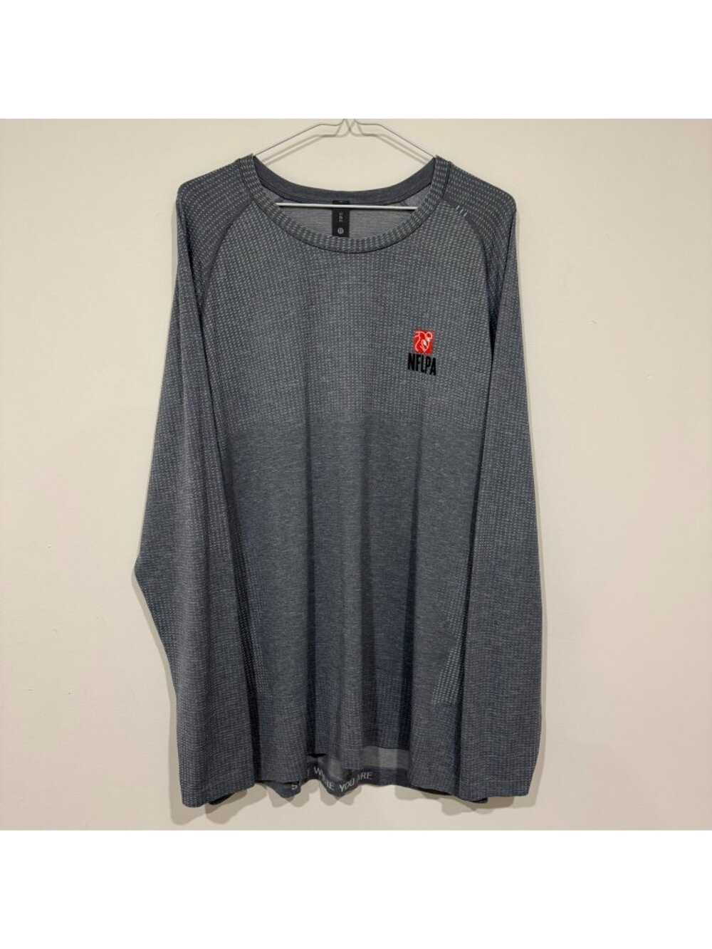 Lululemon NFLPA Mens Metal Vent Tech Long Sleeve Grey Size XL NFL Football